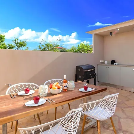 Cretan Breeze Villa Heated Pool Dhramia Exterior photo