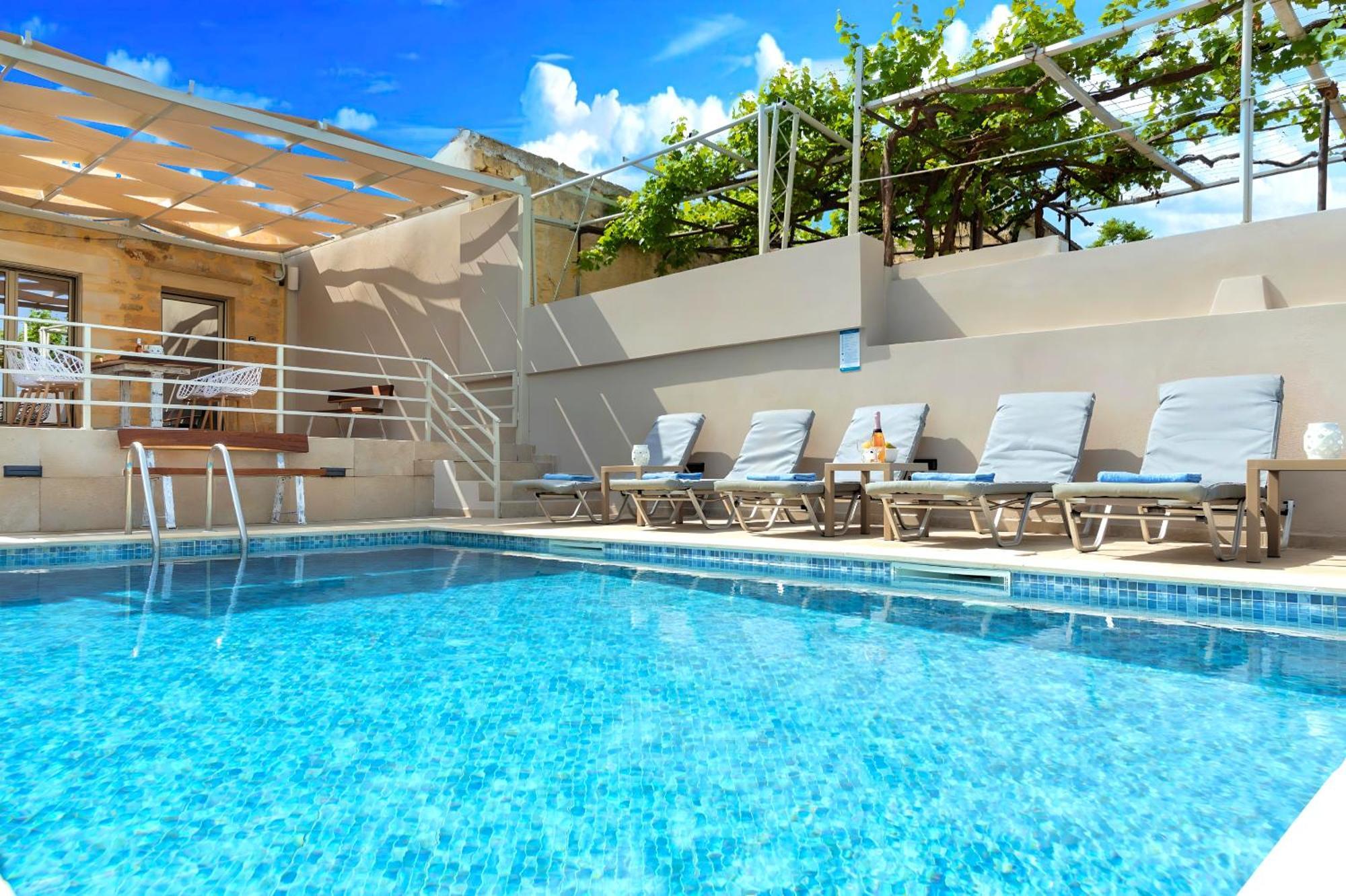 Cretan Breeze Heated Pool *